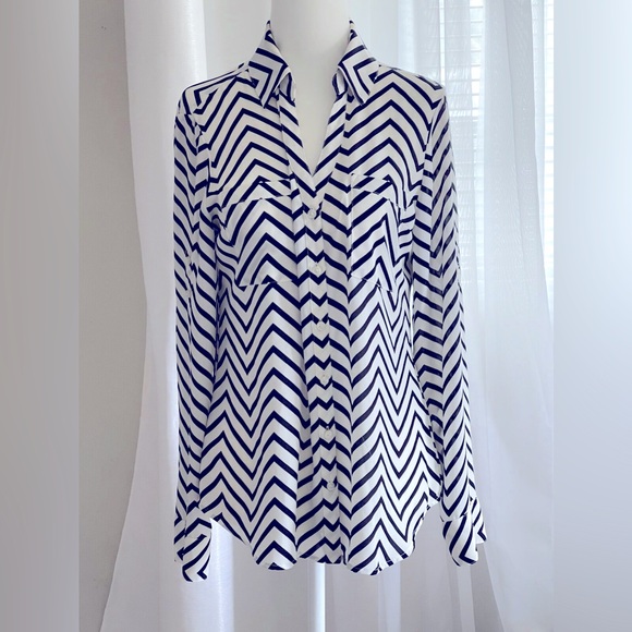 Express Black & White Long Sleeve Size Medium - Picture 1 of 7